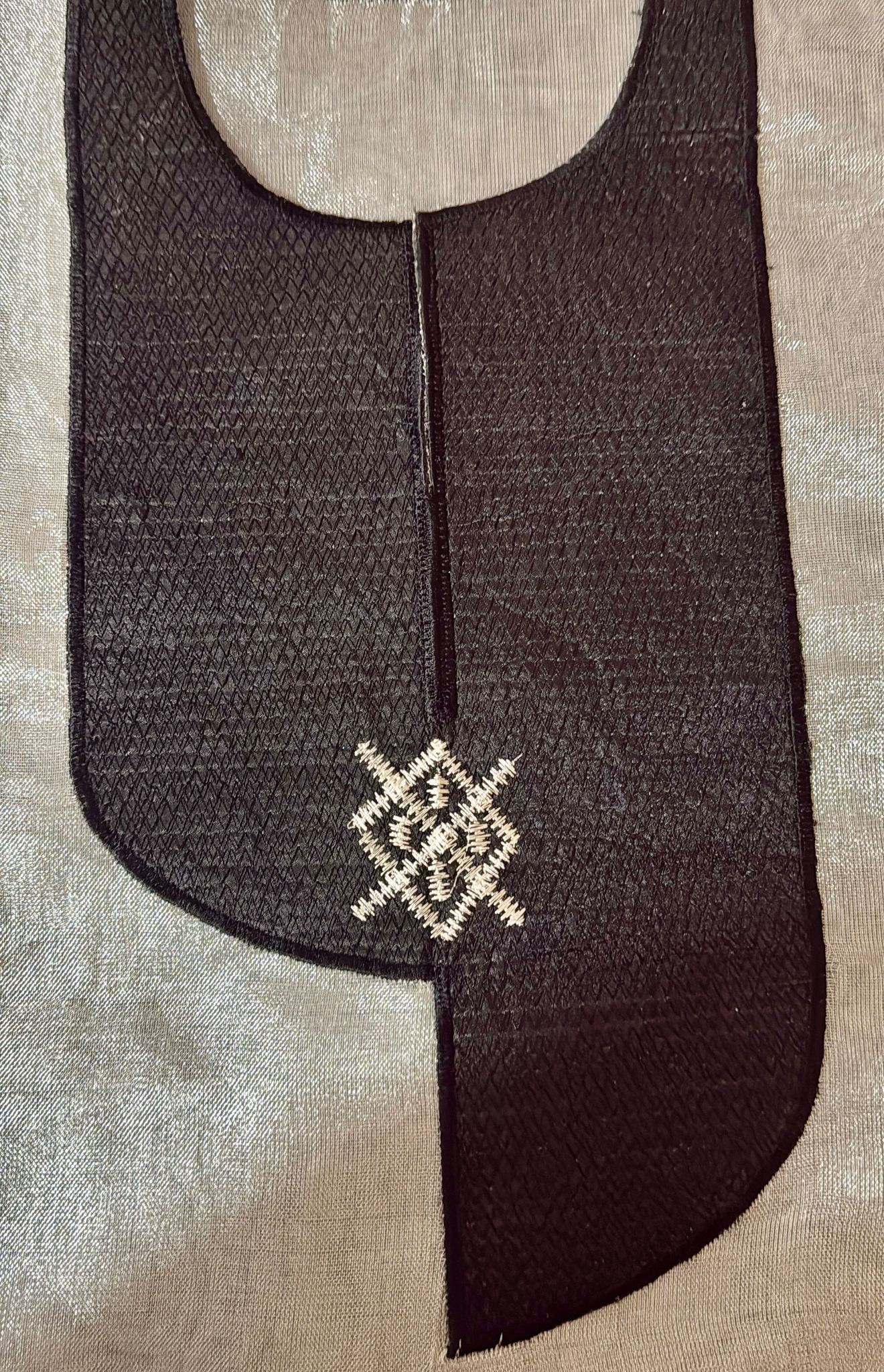Amoke Boubou With Embroidered Neck - Image 18